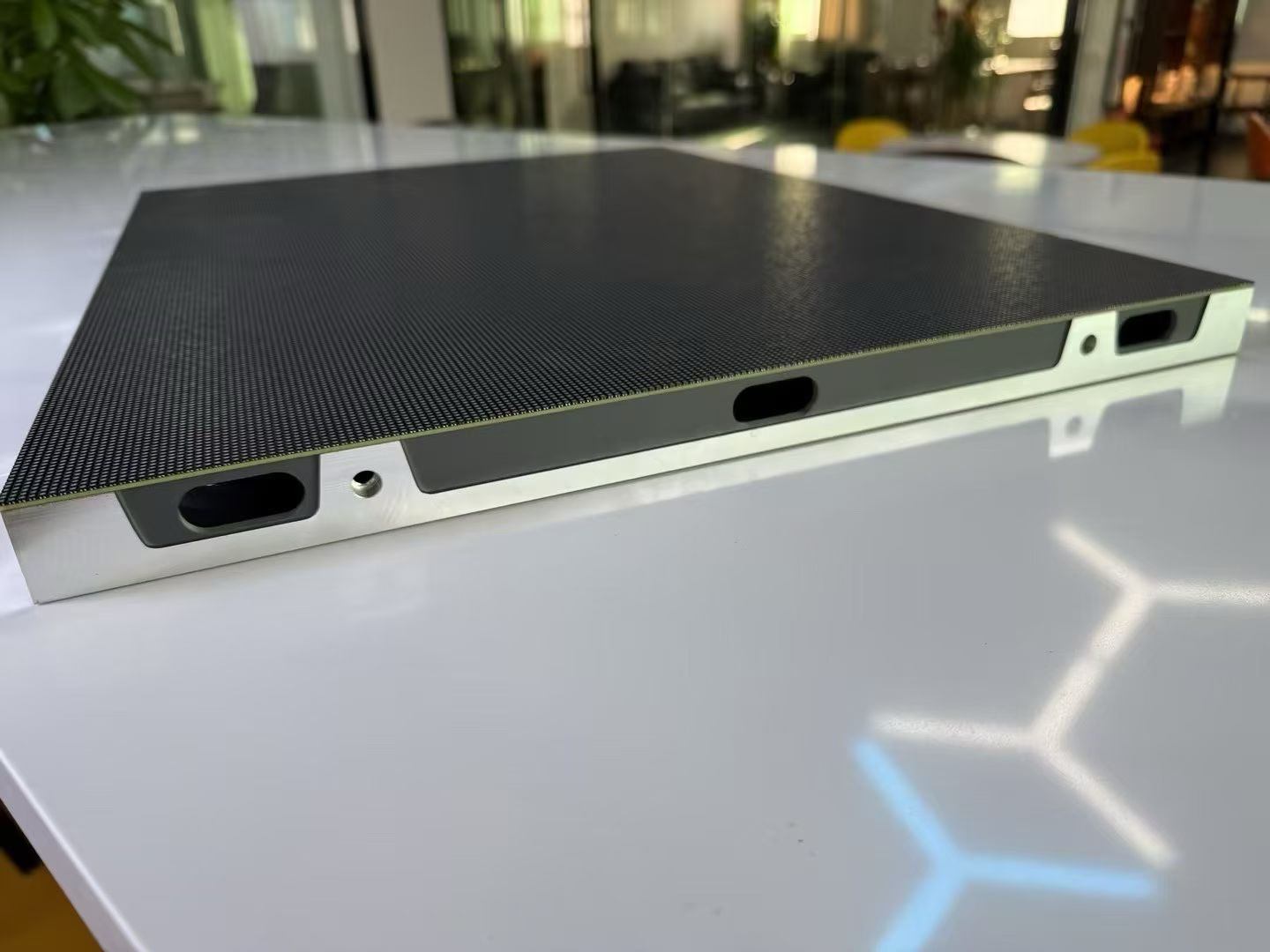 P1.86 LED显示屏